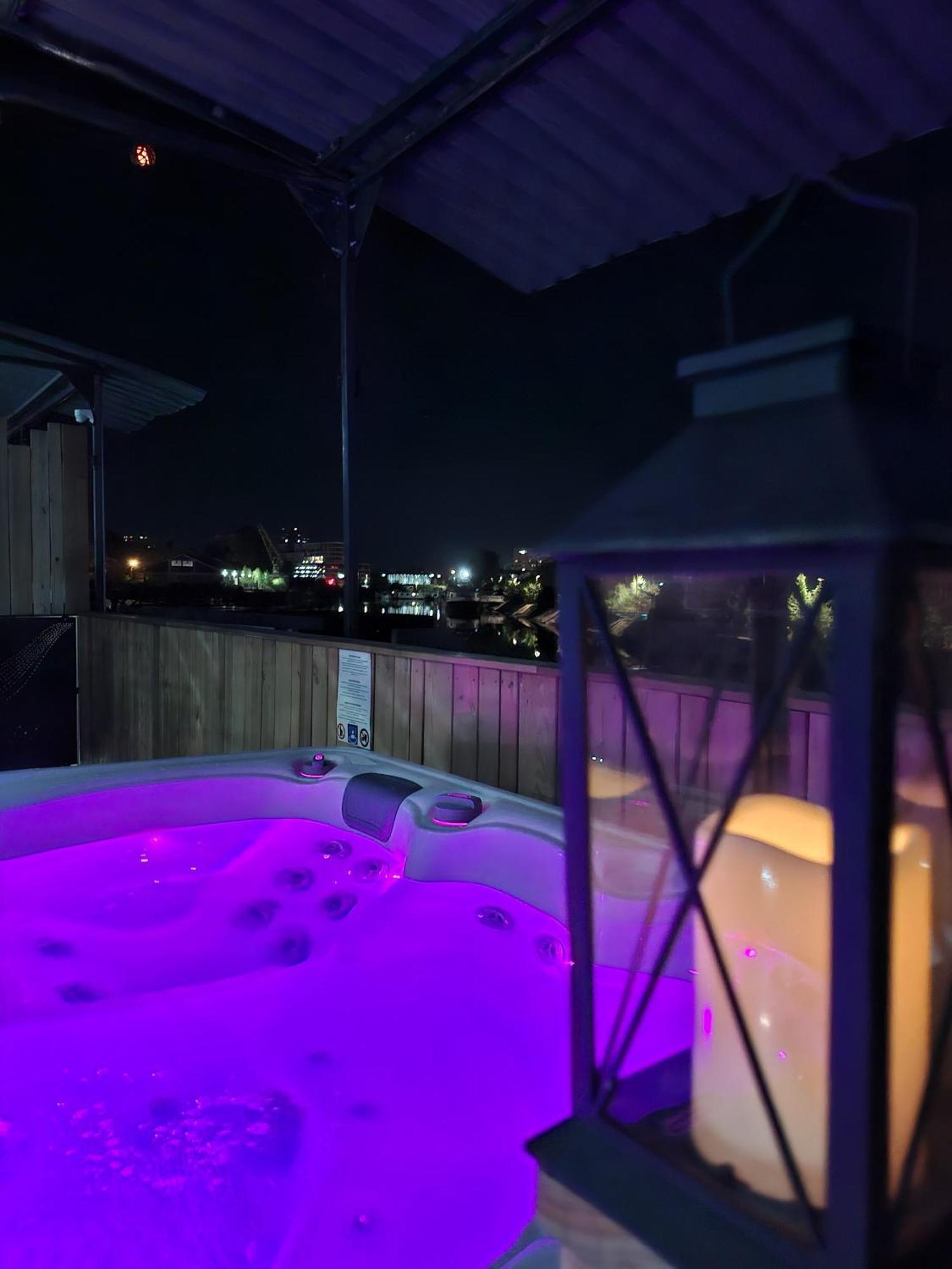 La Peniche De Fabrice Avec Jacuzzi Privatif Apartment Strasbourg Luaran gambar